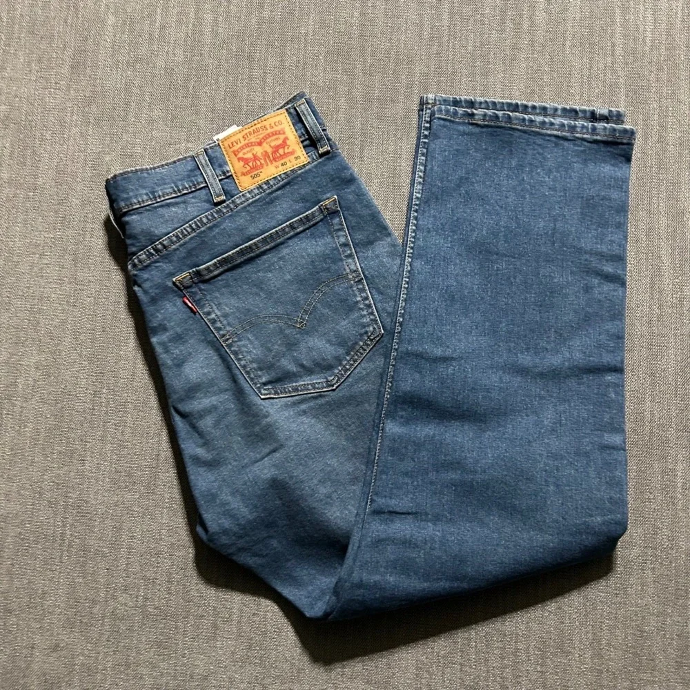 Levi's 505 Regular Fit Jeans Mens 40x30 Medium Wash Blue Straight Leg Denim